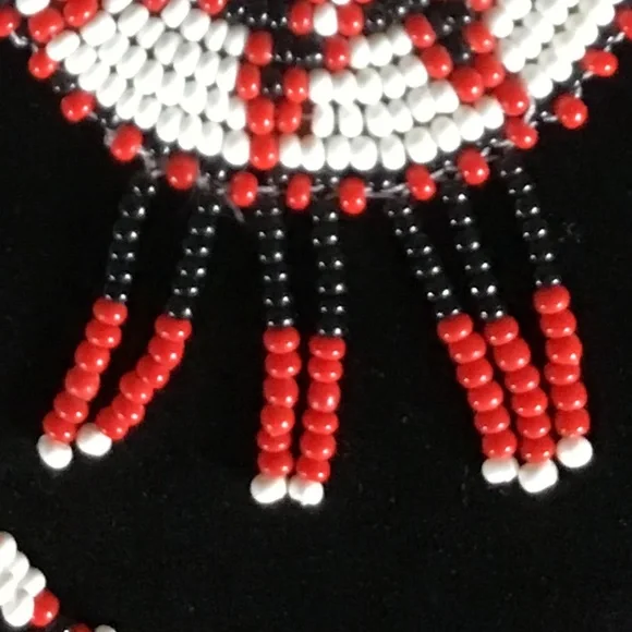 Vintage Native American Beaded Medallion Necklace Southwest Style Seed Leather - Picture 6 of 12